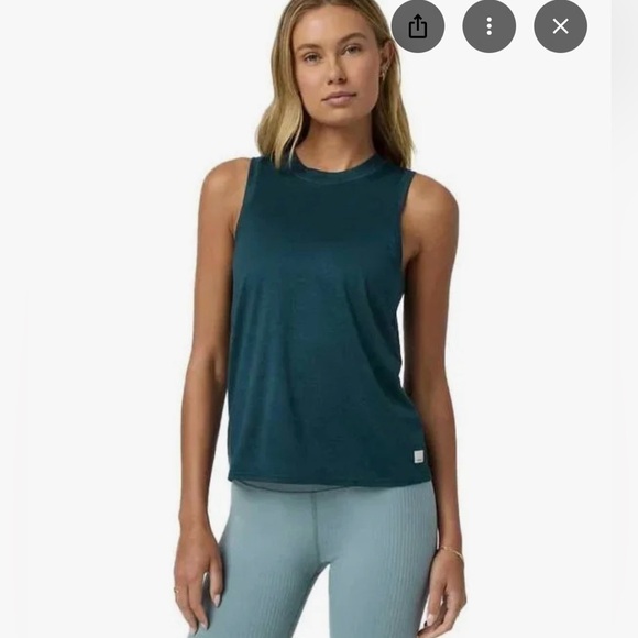 Vuori Tops - Vuori Energy Tank Top in Moss Heather
